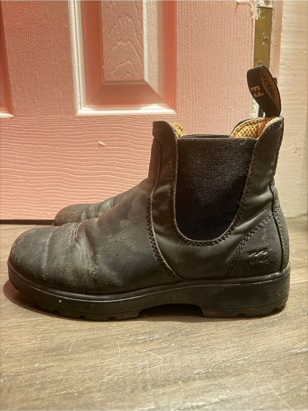 Billabong Black Chelsea Boots